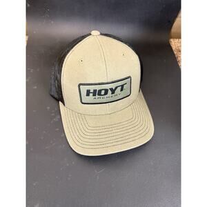 NWOT Hoyt Archery Hunting Mens Hat Strap Back Baseball Hat Cap Green